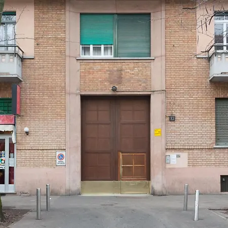 Sweet 2 Bedrooms In Center Apartment *