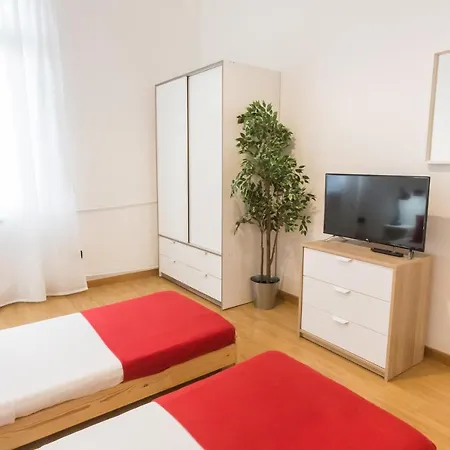 Apartment Sweet 2 Bedrooms In Center Milan